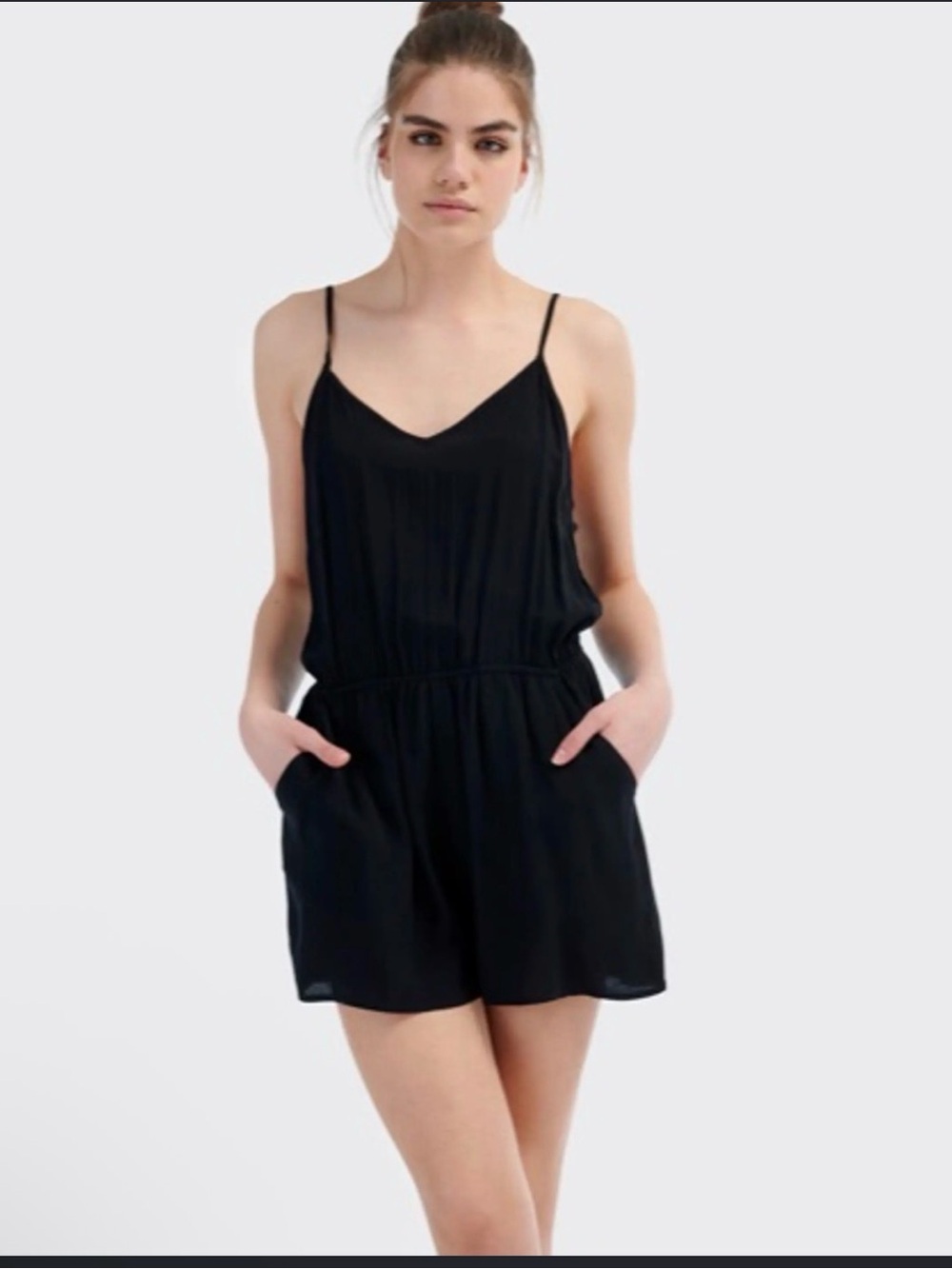 H&M Women's Black Solid Sleeveless Drawstring Romper With Pockets Size L